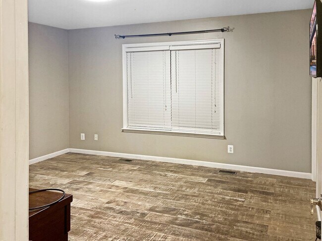 Building Photo - 3144 Holland Cliffs Rd