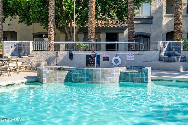 Building Photo - 15095 N Thompson Peak Pkwy