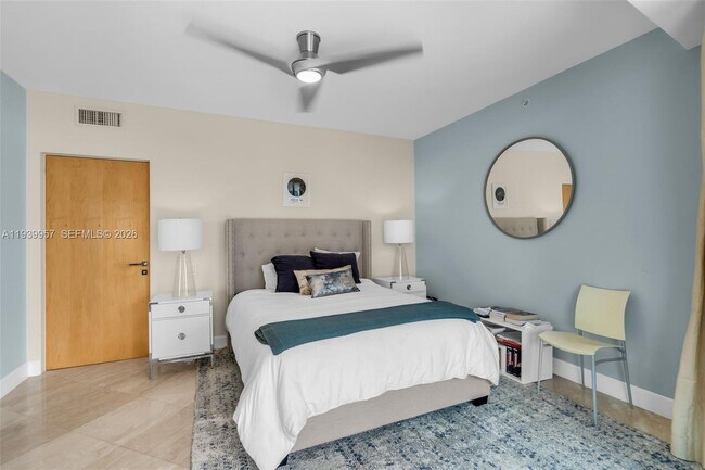 Building Photo - 1500 Ocean Dr