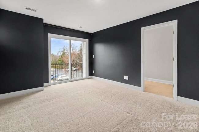 Building Photo - 1515 Hidden Falls Rd