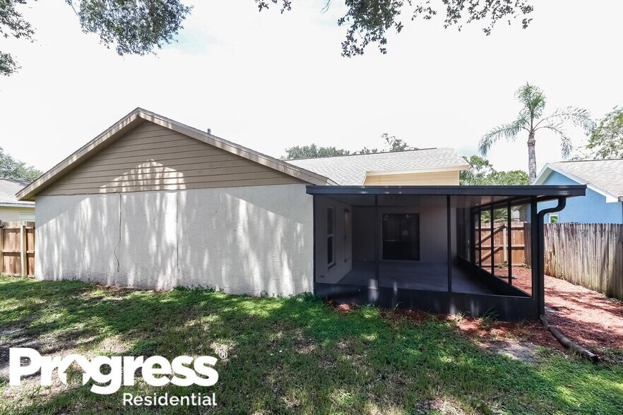 Building Photo - 5803 Taywood Dr