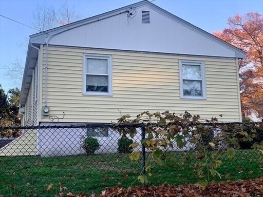 Building Photo - 50 Sassamon Ave