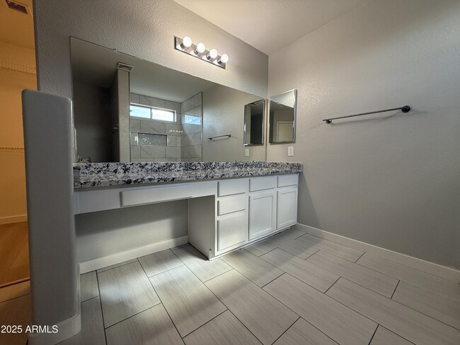 Building Photo - 14506 N 129th Ave