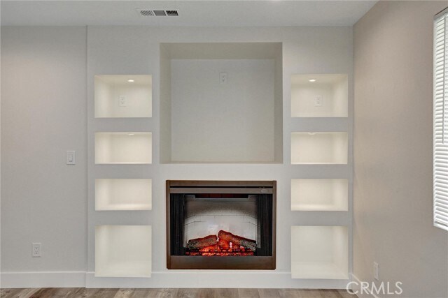 Building Photo - 404 E Glendale Dr
