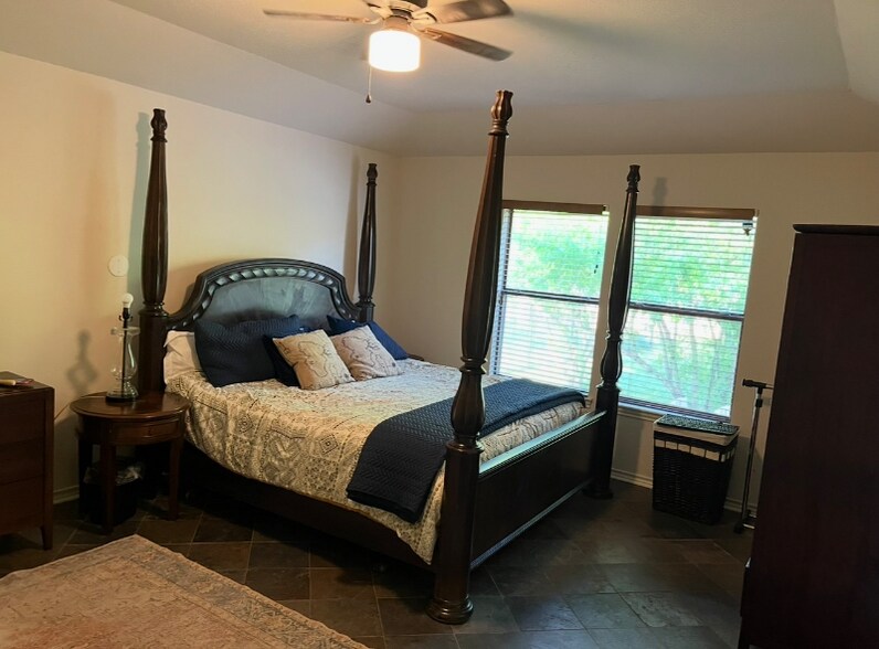 Primary Photo - 103 Acapulco Ct