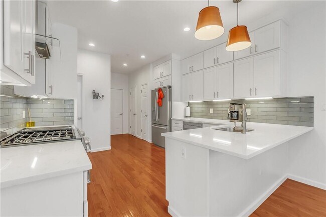 Building Photo - 1200 Half Moon Bay Dr