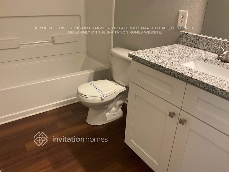 Building Photo - 513 Zander Woods Ct