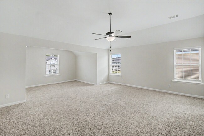Building Photo - 319 Herty Ln