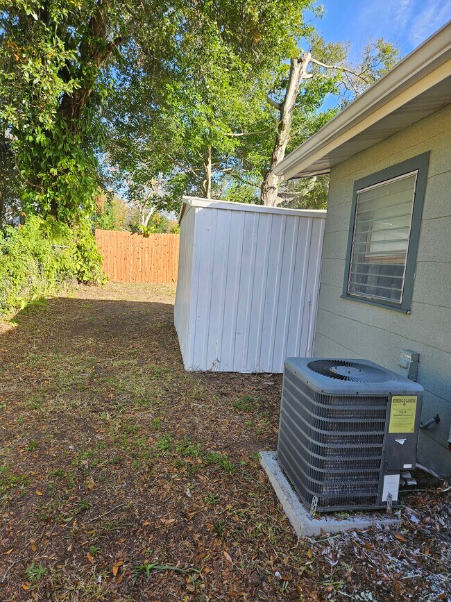 Building Photo - 1363 Tioga Ave.