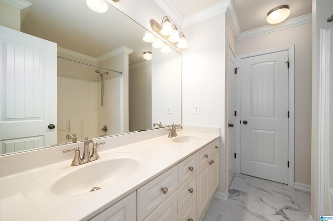 Building Photo - 6062 Townley Ct