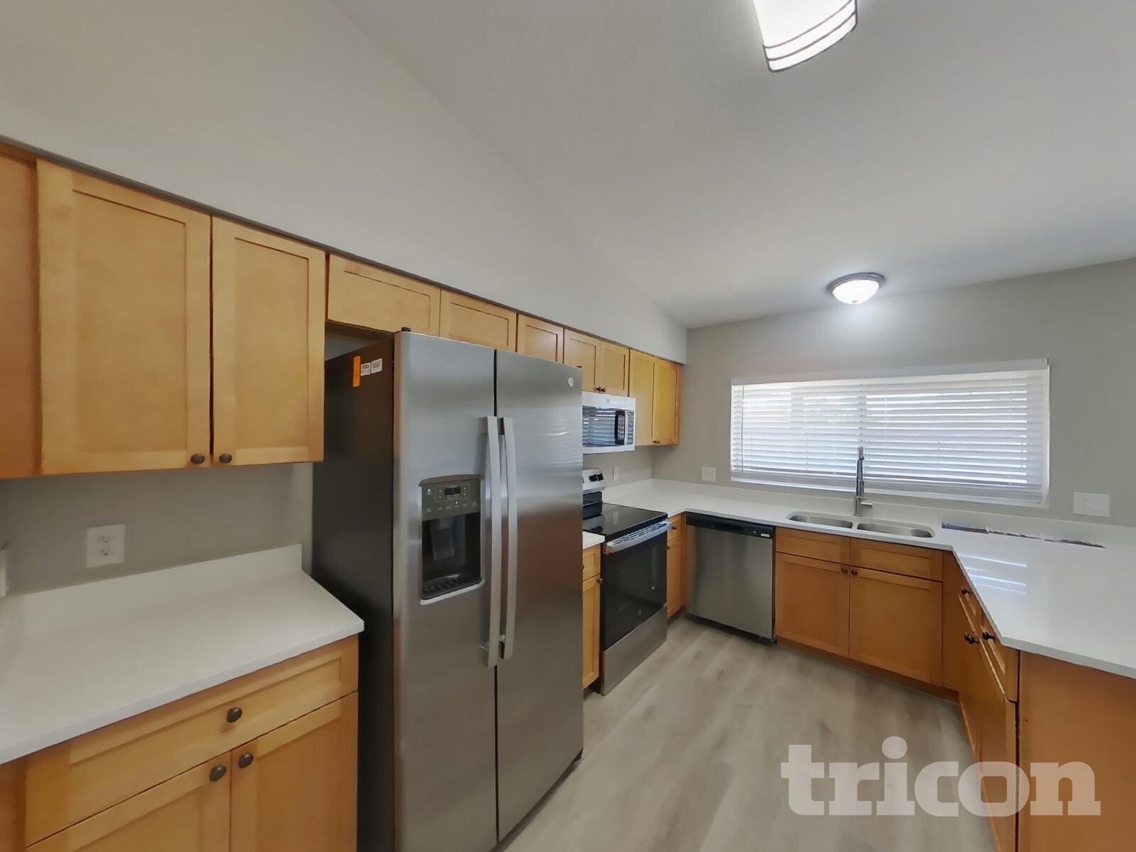 Building Photo - 10717 West Campbell Ave