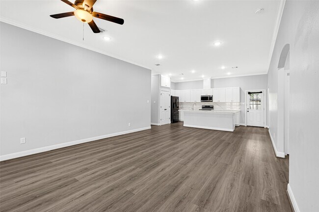 Building Photo - 15914 Tug Ct