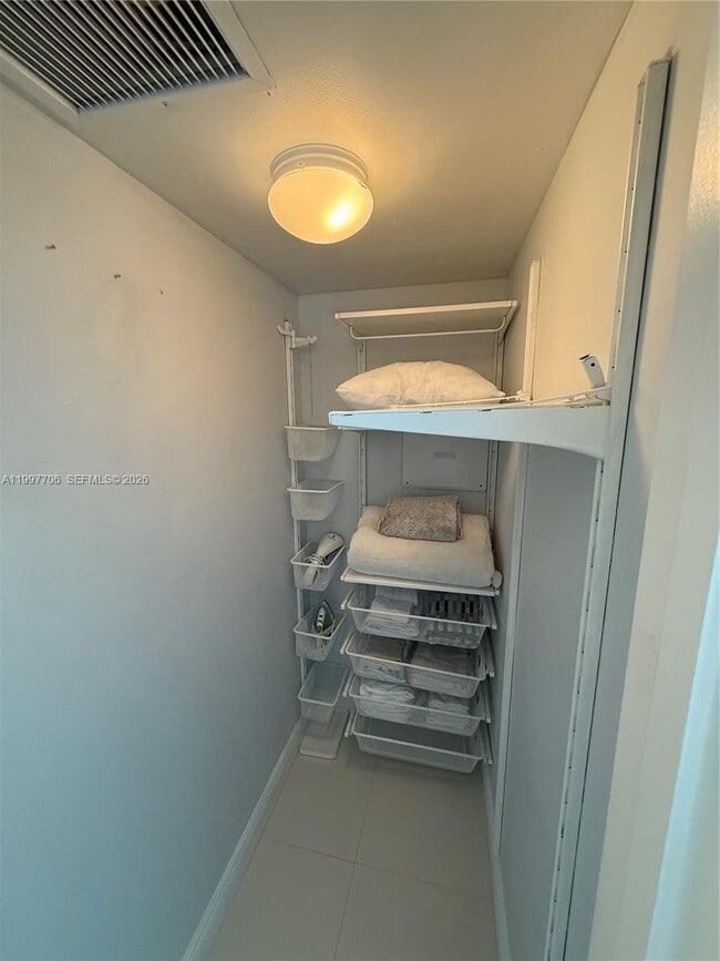 Building Photo - 50 Biscayne Blvd