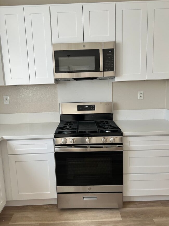 Building Photo - Remodeled Temecula 4 Bedroom