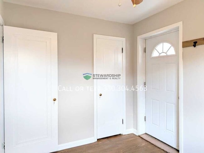 Building Photo - 1303 23rd St NE