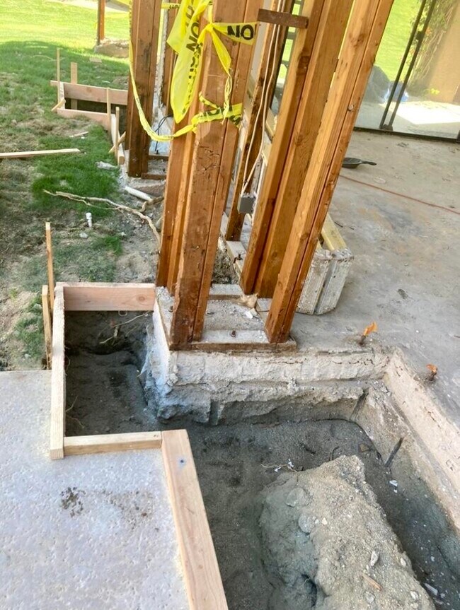 Building Photo - 73323 Boxthorn Ln