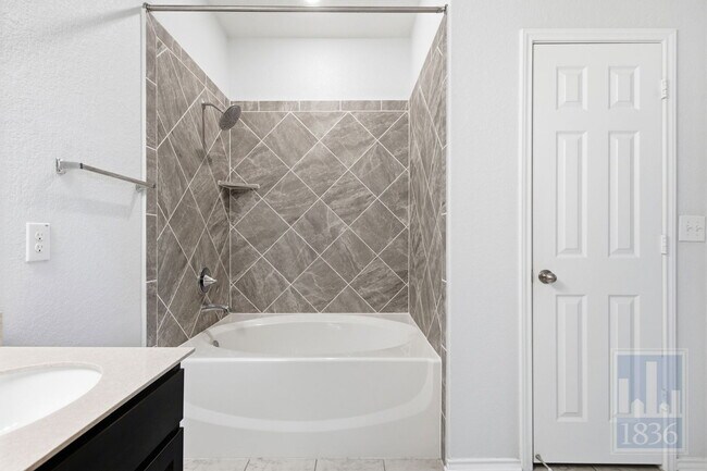 Building Photo - 8005 Crystalbrook W