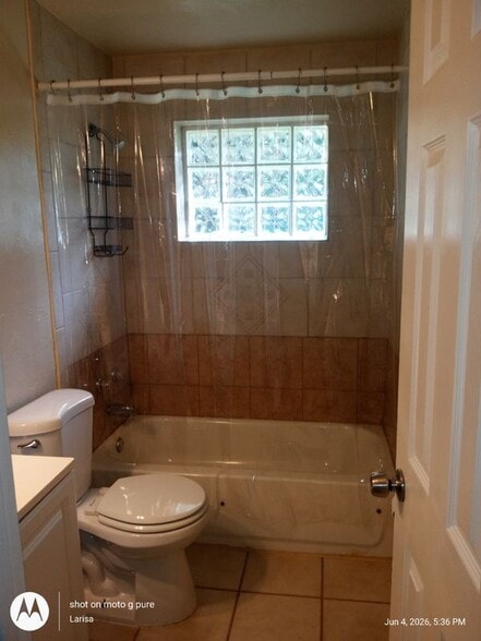 Building Photo - 1439 Glick Dr