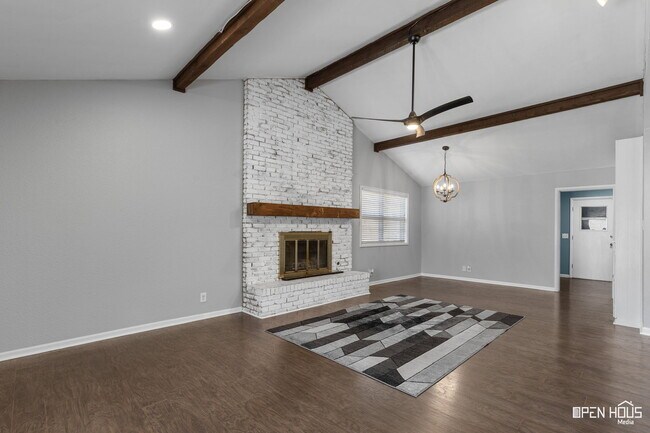 Building Photo - 4805 Big Bend Dr