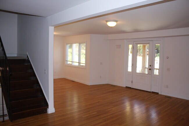 Building Photo - 38 Prospect Pl