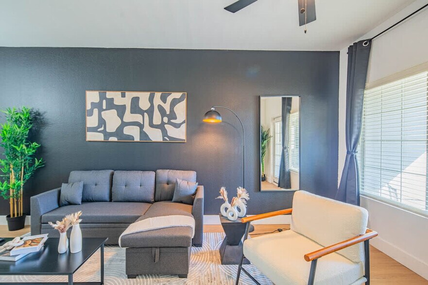 Building Photo - 7900 E Princess Dr