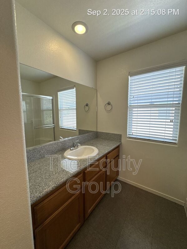 Building Photo - 2238 W Lark Ave