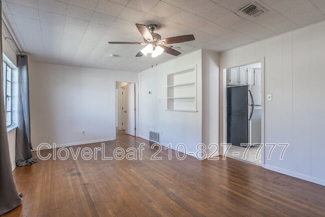 Building Photo - 206 Williamsburg Pl