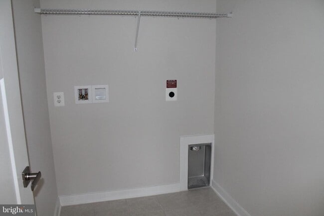 Building Photo - 8946 Penrith Dr