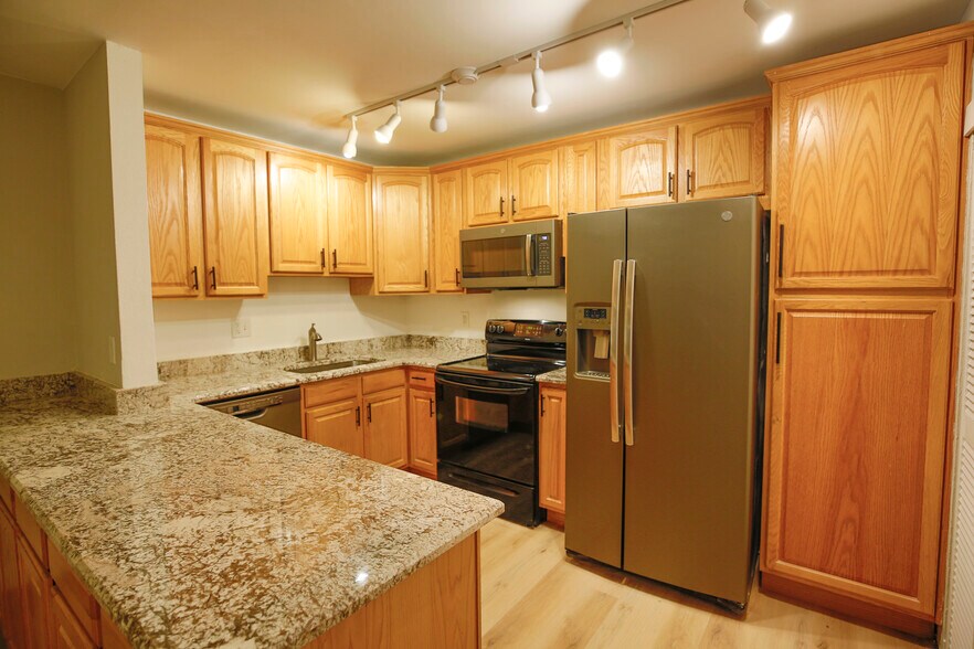 Building Photo - 3120 Corona Trl