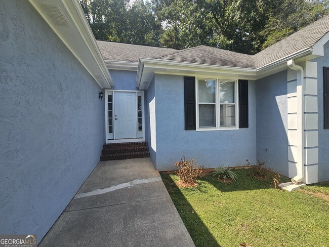 Building Photo - 30 Glenridge Dr