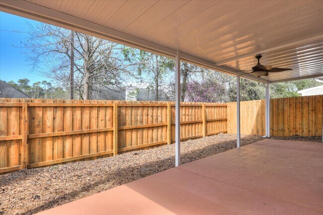 Building Photo - 136 Haley Dr