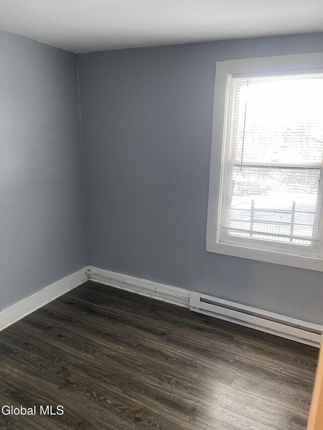 Building Photo - 2 Broadway