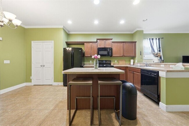 Building Photo - 30235 Cheval St