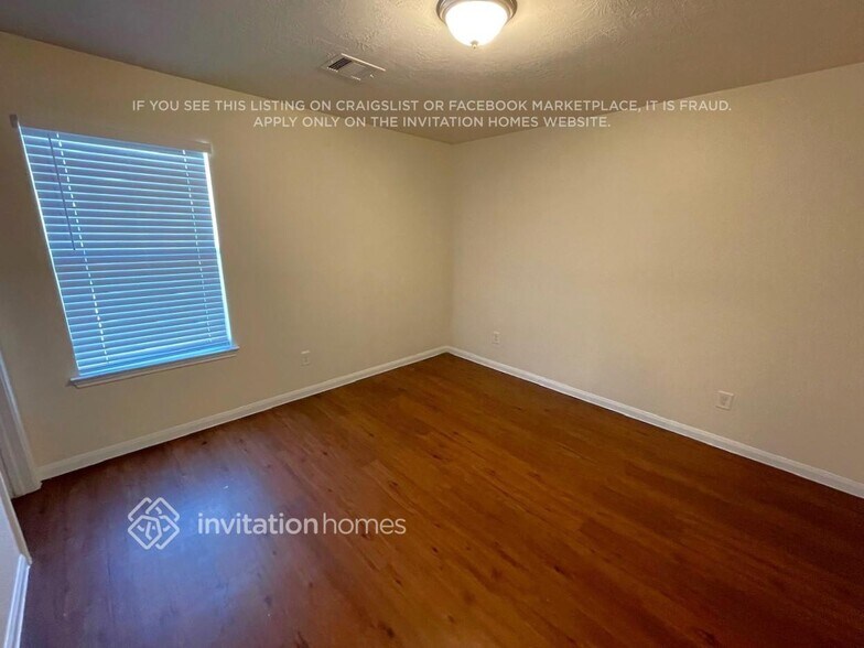 Building Photo - 12030 Gregory Crossing Way