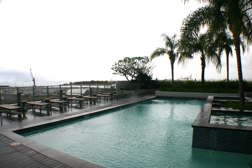 Building Photo - 600 Ala Moana Blvd