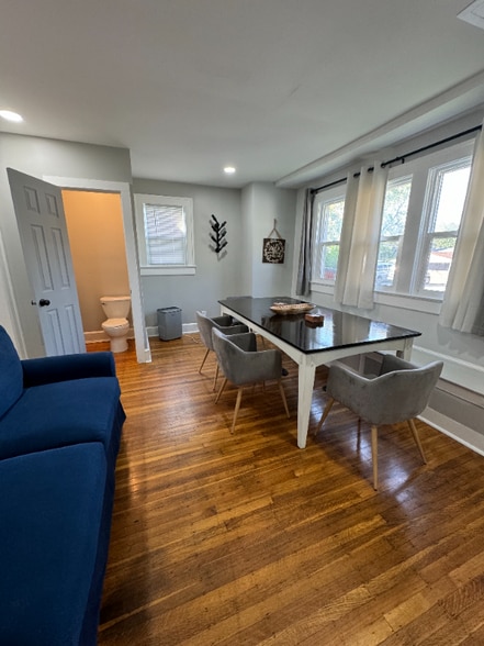 Building Photo - 1230 N Kealing Ave