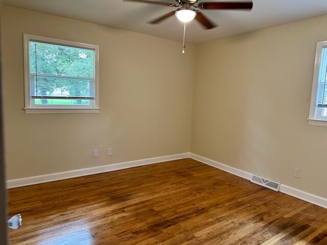 Building Photo - 211 W Horah St