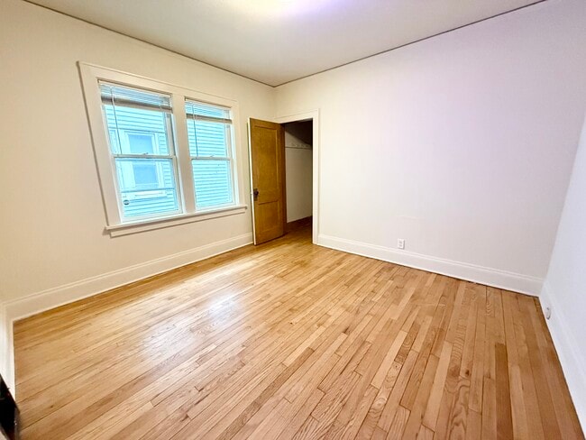 Building Photo - 6800 20th Ave