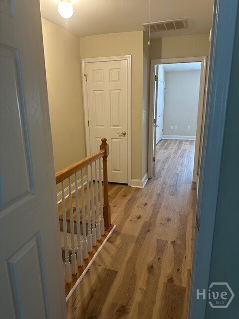 Building Photo - 110 Wood Lake Dr