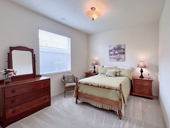 Building Photo - Lakefront 3-Bedroom, 2-Bathroom Home in La...