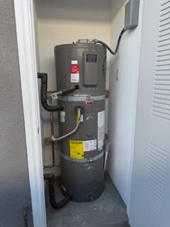 Building Photo - 9165 La Grand Ave