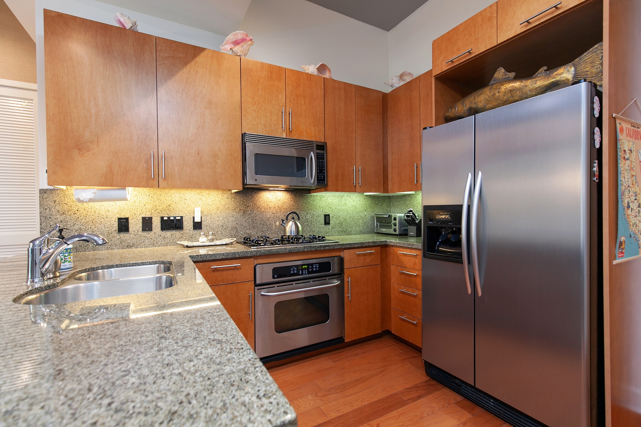 Building Photo - 1050 Island Ave