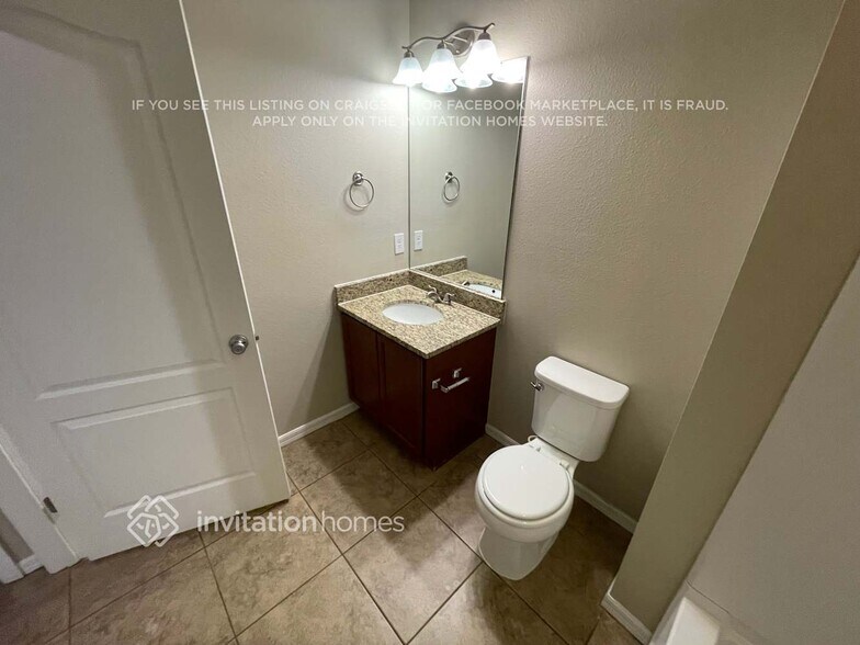 Building Photo - 10153 Winding River Rd