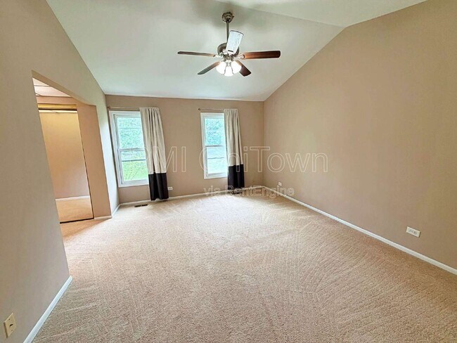 Building Photo - 262 Greensboro Ct