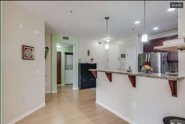 Living area - 1101 S Main St