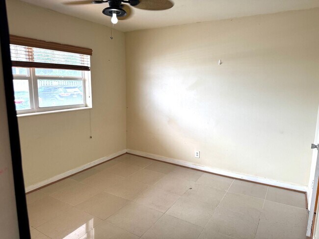 Building Photo - 4500 N Flagler Dr