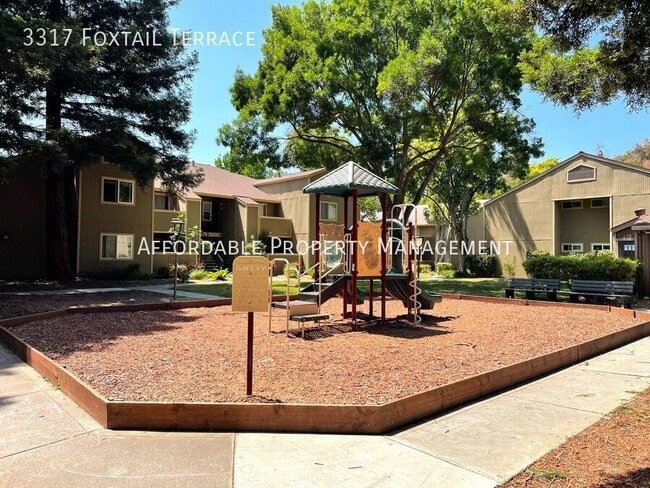 Building Photo - 3317 Foxtail Terrace