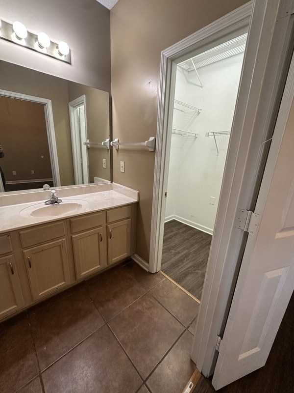 Building Photo - 3963 Gavick Dr