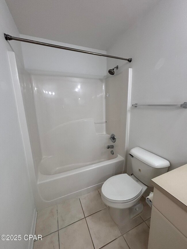 Building Photo - 3022 Meadow St