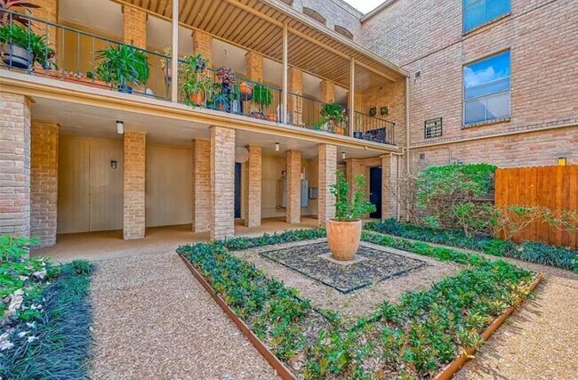 Building Photo - 4635 Wild Indigo St